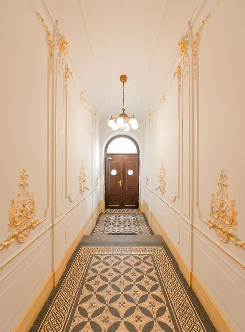 Wishlist Prague Residences - Grand Family Loft By Charles Bridge 0*,  República Checa